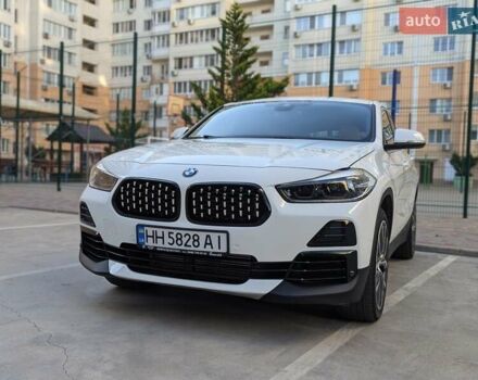 Белый БМВ X2, объемом двигателя 2 л и пробегом 55 тыс. км за 22800 $, фото 1 на Automoto.ua
