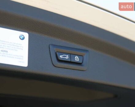 Белый БМВ X2, объемом двигателя 2 л и пробегом 131 тыс. км за 18500 $, фото 25 на Automoto.ua