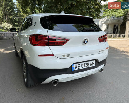 Белый БМВ X2, объемом двигателя 2 л и пробегом 80 тыс. км за 24900 $, фото 27 на Automoto.ua