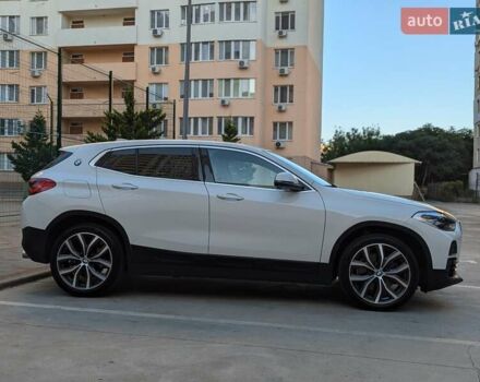 Белый БМВ X2, объемом двигателя 2 л и пробегом 55 тыс. км за 22800 $, фото 4 на Automoto.ua