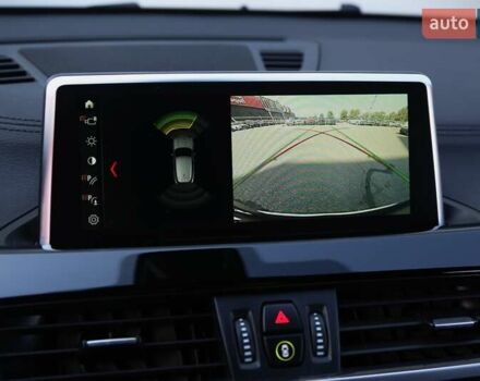 Белый БМВ X2, объемом двигателя 2 л и пробегом 131 тыс. км за 18500 $, фото 16 на Automoto.ua