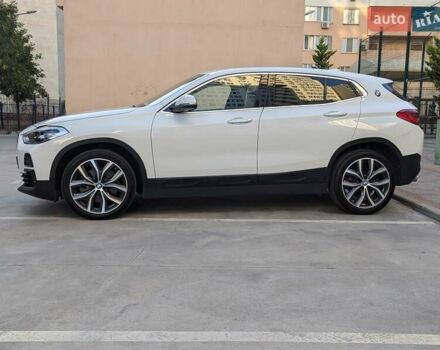Белый БМВ X2, объемом двигателя 2 л и пробегом 55 тыс. км за 22800 $, фото 8 на Automoto.ua