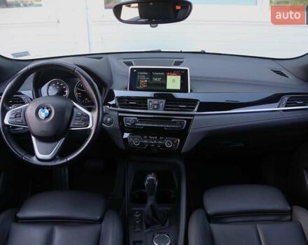 Белый БМВ X2, объемом двигателя 2 л и пробегом 131 тыс. км за 18500 $, фото 12 на Automoto.ua