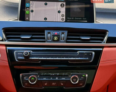 Белый БМВ X2, объемом двигателя 2 л и пробегом 142 тыс. км за 29999 $, фото 29 на Automoto.ua