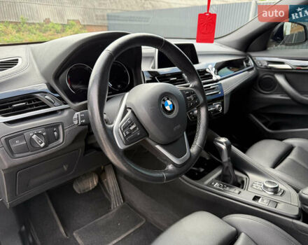 Белый БМВ X2, объемом двигателя 2 л и пробегом 80 тыс. км за 24900 $, фото 6 на Automoto.ua