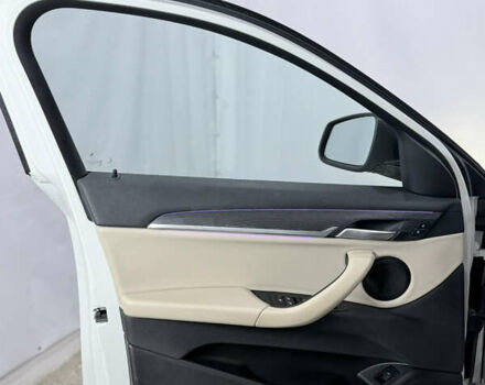 Белый БМВ X2, объемом двигателя 2 л и пробегом 56 тыс. км за 22900 $, фото 22 на Automoto.ua