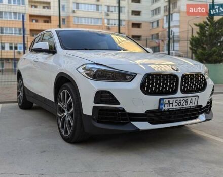 Белый БМВ X2, объемом двигателя 2 л и пробегом 55 тыс. км за 22800 $, фото 2 на Automoto.ua