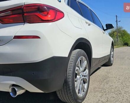 Белый БМВ X2, объемом двигателя 2 л и пробегом 84 тыс. км за 22800 $, фото 20 на Automoto.ua