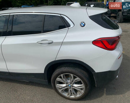 Белый БМВ X2, объемом двигателя 2 л и пробегом 70 тыс. км за 17000 $, фото 9 на Automoto.ua