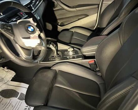 Белый БМВ X2, объемом двигателя 2 л и пробегом 70 тыс. км за 17000 $, фото 23 на Automoto.ua