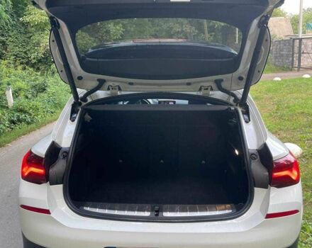 Белый БМВ X2, объемом двигателя 2 л и пробегом 139 тыс. км за 20727 $, фото 6 на Automoto.ua