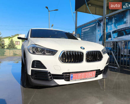 Белый БМВ X2, объемом двигателя 2 л и пробегом 119 тыс. км за 25499 $, фото 3 на Automoto.ua