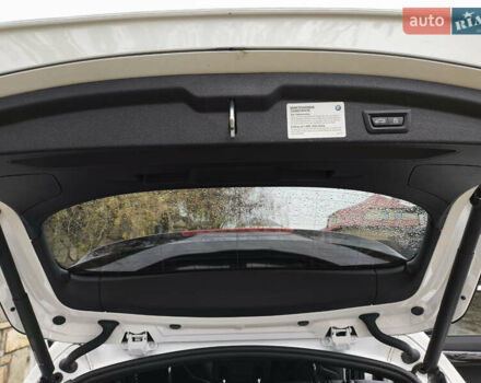 Белый БМВ X2, объемом двигателя 2 л и пробегом 119 тыс. км за 25499 $, фото 19 на Automoto.ua