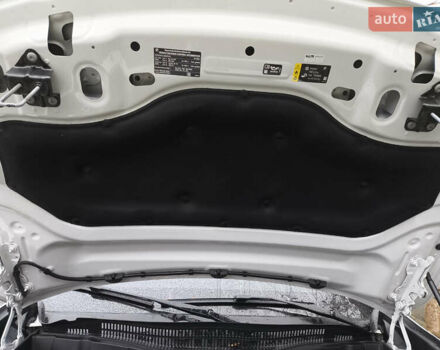 Белый БМВ X2, объемом двигателя 2 л и пробегом 119 тыс. км за 25499 $, фото 41 на Automoto.ua