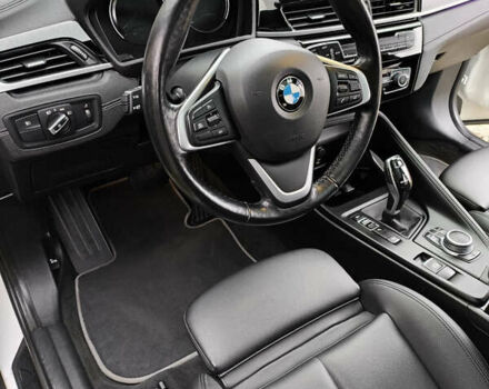 Белый БМВ X2, объемом двигателя 2 л и пробегом 119 тыс. км за 25499 $, фото 30 на Automoto.ua