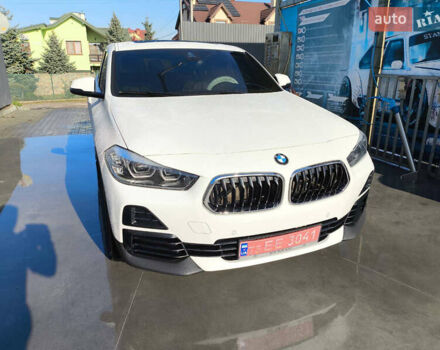 Белый БМВ X2, объемом двигателя 2 л и пробегом 119 тыс. км за 25499 $, фото 2 на Automoto.ua