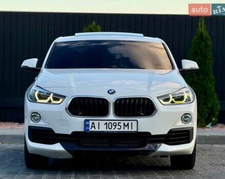 Белый БМВ X2, объемом двигателя 2 л и пробегом 159 тыс. км за 20900 $, фото 1 на Automoto.ua