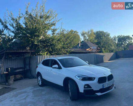 Білий БМВ X2, об'ємом двигуна 2 л та пробігом 53 тис. км за 24500 $, фото 1 на Automoto.ua