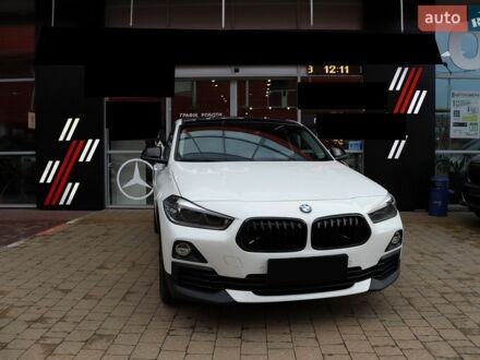 Белый БМВ X2, объемом двигателя 2 л и пробегом 87 тыс. км за 24900 $, фото 1 на Automoto.ua