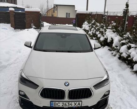 Белый БМВ X2, объемом двигателя 2 л и пробегом 55 тыс. км за 22500 $, фото 1 на Automoto.ua