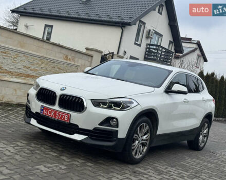 Белый БМВ X2, объемом двигателя 2 л и пробегом 144 тыс. км за 17800 $, фото 1 на Automoto.ua