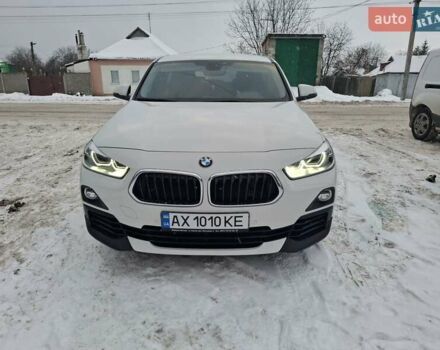 Белый БМВ X2, объемом двигателя 2 л и пробегом 53 тыс. км за 24500 $, фото 1 на Automoto.ua