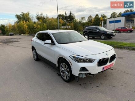Белый БМВ X2, объемом двигателя 2 л и пробегом 181 тыс. км за 11700 $, фото 1 на Automoto.ua
