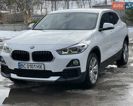 Белый БМВ X2, объемом двигателя 2 л и пробегом 121 тыс. км за 19999 $, фото 1 на Automoto.ua