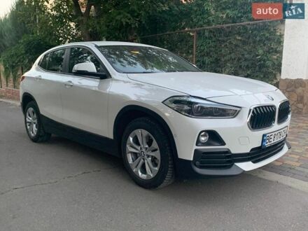Білий БМВ X2, об'ємом двигуна 2 л та пробігом 58 тис. км за 23800 $, фото 1 на Automoto.ua
