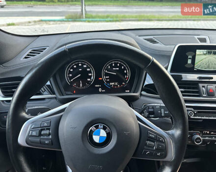 Белый БМВ X2, объемом двигателя 2 л и пробегом 73 тыс. км за 26300 $, фото 1 на Automoto.ua