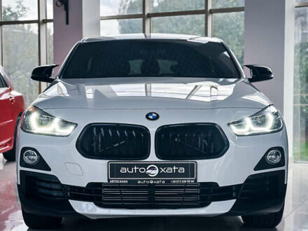 БМВ X2 2018 в Николаеве на Automoto.ua Белый БМВ X2, объемом двигателя 2 л и пробегом 64 тыс. км за 23000 $, фото 1 на Automoto.ua