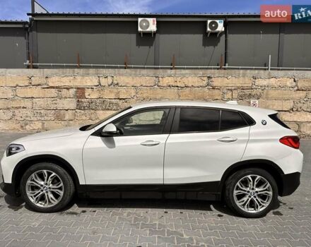 Білий БМВ X2, об'ємом двигуна 2 л та пробігом 95 тис. км за 27500 $, фото 1 на Automoto.ua