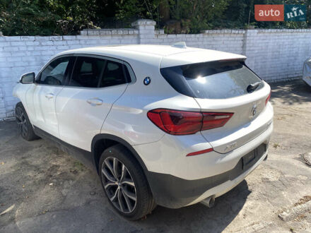 Белый БМВ X2, объемом двигателя 0 л и пробегом 98 тыс. км за 21000 $, фото 1 на Automoto.ua