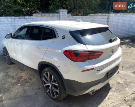 Белый БМВ X2, объемом двигателя 0 л и пробегом 98 тыс. км за 21000 $, фото 1 на Automoto.ua