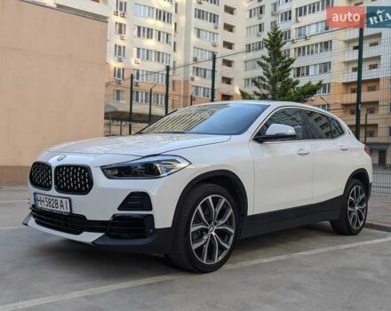Белый БМВ X2, объемом двигателя 2 л и пробегом 55 тыс. км за 22800 $, фото 1 на Automoto.ua