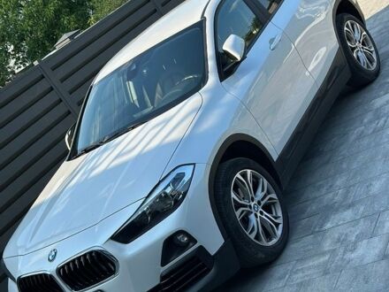 Белый БМВ X2, объемом двигателя 2 л и пробегом 87 тыс. км за 26000 $, фото 1 на Automoto.ua