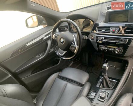 Черный БМВ X2, объемом двигателя 2 л и пробегом 76 тыс. км за 21700 $, фото 6 на Automoto.ua