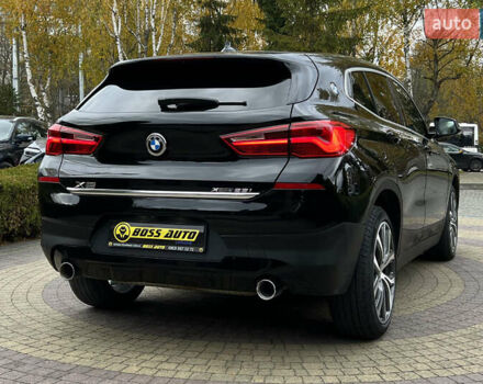 Черный БМВ X2, объемом двигателя 2 л и пробегом 60 тыс. км за 22800 $, фото 6 на Automoto.ua