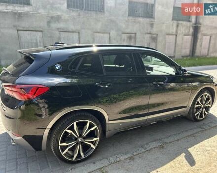 Черный БМВ X2, объемом двигателя 2 л и пробегом 46 тыс. км за 24500 $, фото 6 на Automoto.ua