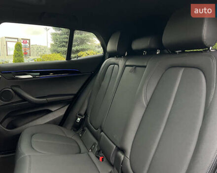 Черный БМВ X2, объемом двигателя 2 л и пробегом 60 тыс. км за 22800 $, фото 15 на Automoto.ua