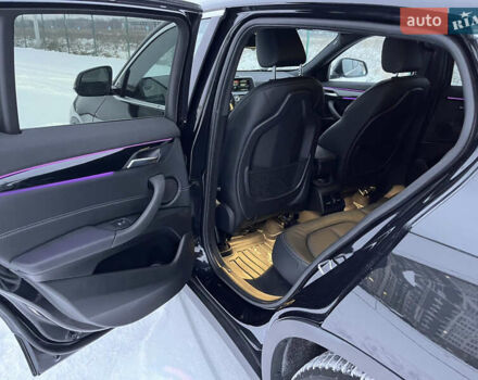 Черный БМВ X2, объемом двигателя 2 л и пробегом 92 тыс. км за 28500 $, фото 26 на Automoto.ua