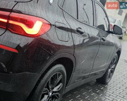 Черный БМВ X2, объемом двигателя 2 л и пробегом 77 тыс. км за 21500 $, фото 6 на Automoto.ua