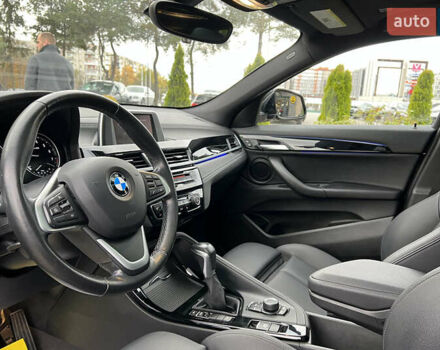 Черный БМВ X2, объемом двигателя 2 л и пробегом 60 тыс. км за 22800 $, фото 8 на Automoto.ua