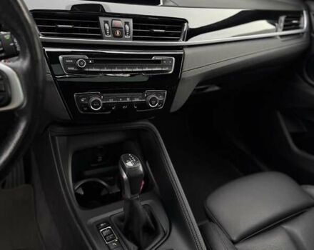 Черный БМВ X2, объемом двигателя 2 л и пробегом 165 тыс. км за 20500 $, фото 23 на Automoto.ua