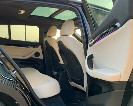 Черный БМВ X2, объемом двигателя 2 л и пробегом 135 тыс. км за 22499 $, фото 48 на Automoto.ua