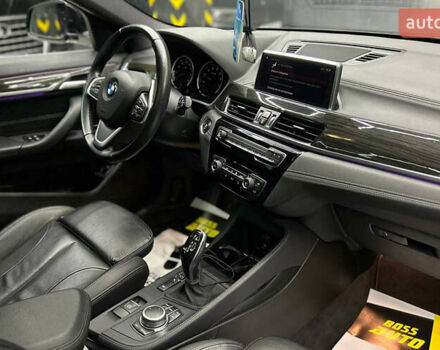 Черный БМВ X2, объемом двигателя 2 л и пробегом 58 тыс. км за 28000 $, фото 13 на Automoto.ua