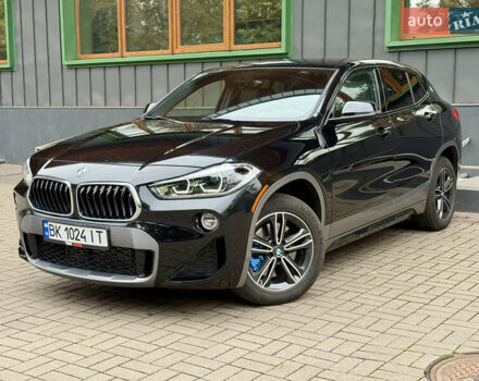 Черный БМВ X2, объемом двигателя 2 л и пробегом 56 тыс. км за 23900 $, фото 1 на Automoto.ua