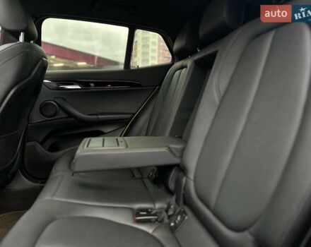 Жовтий БМВ X2, об'ємом двигуна 2 л та пробігом 63 тис. км за 18850 $, фото 9 на Automoto.ua