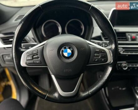 Жовтий БМВ X2, об'ємом двигуна 2 л та пробігом 63 тис. км за 18850 $, фото 19 на Automoto.ua