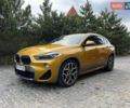 Желтый БМВ X2, объемом двигателя 2 л и пробегом 96 тыс. км за 30800 $, фото 2 на Automoto.ua
